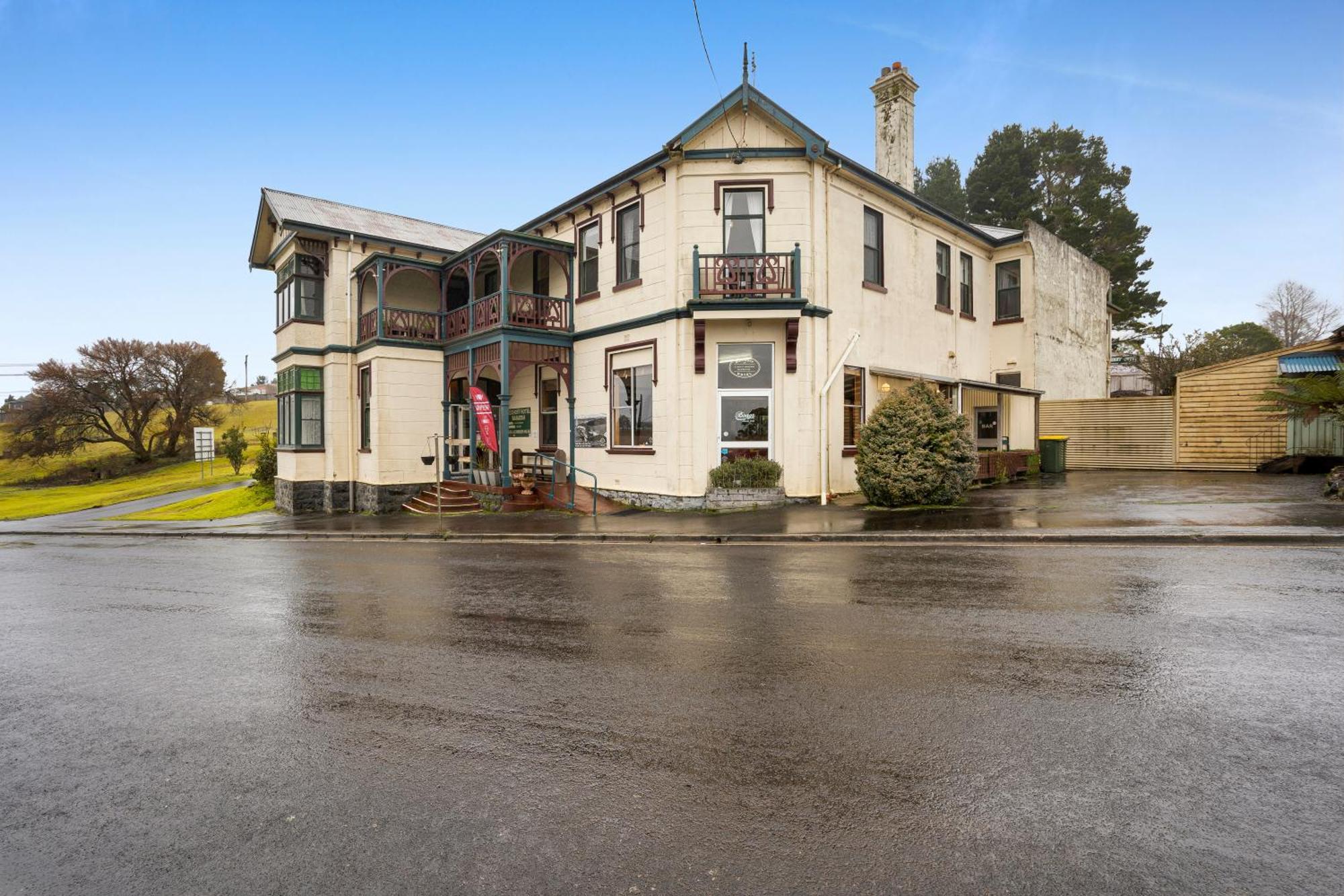 Bischoff Hotel Waratah Εξωτερικό φωτογραφία