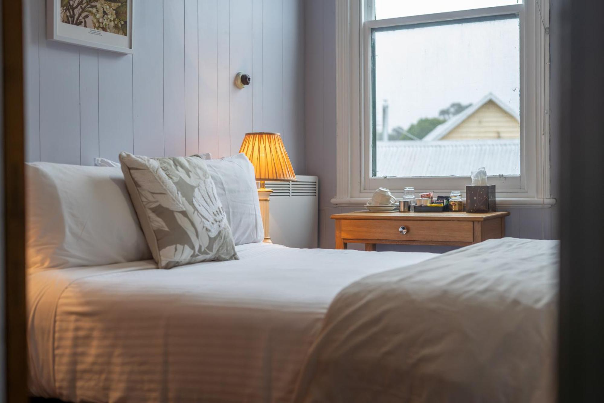 Bischoff Hotel Waratah Δωμάτιο φωτογραφία