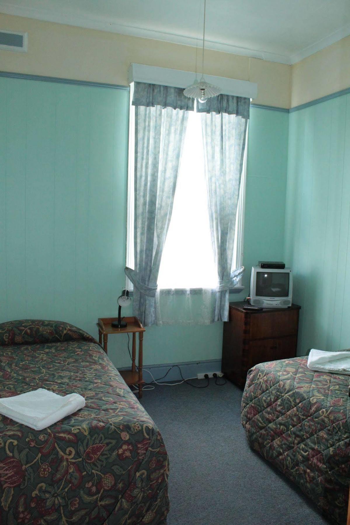 Bischoff Hotel Waratah Εξωτερικό φωτογραφία