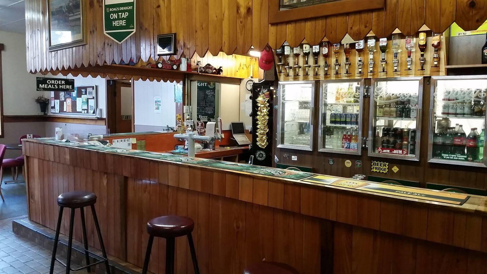 Bischoff Hotel Waratah Εξωτερικό φωτογραφία